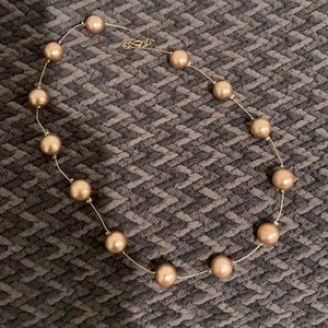 Pearl choker necklace